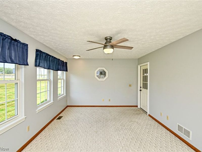12782 Forsythia Avenue NW, Uniontown, OH 44685 Photo 4