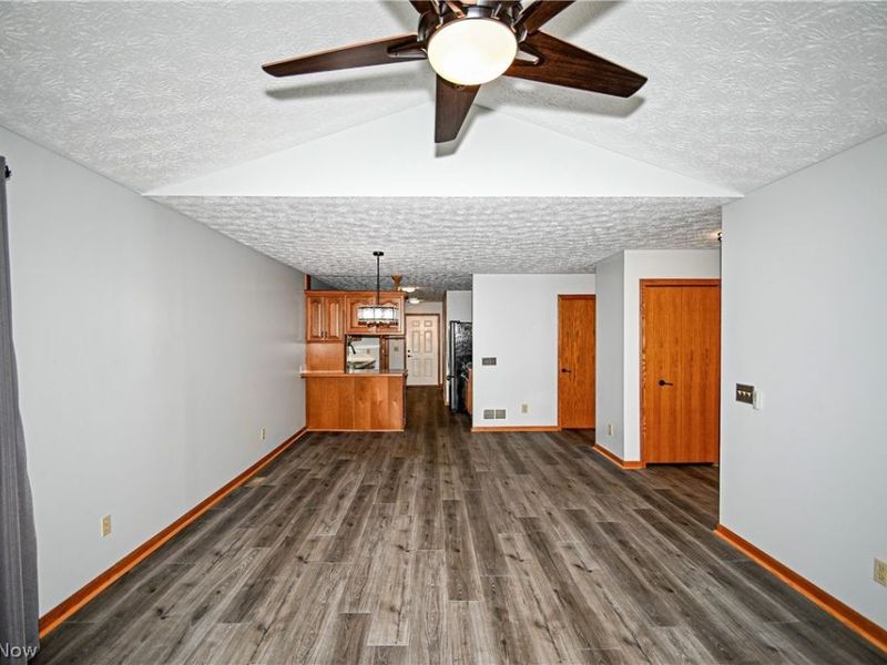12782 Forsythia Avenue NW, Uniontown, OH 44685 Photo 6