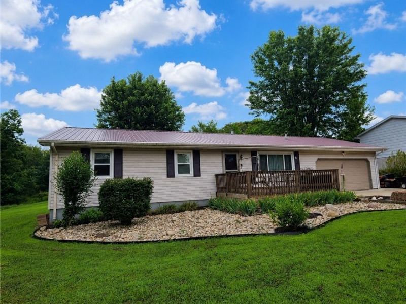 171 Pyle Place , Adena, OH 43901 Photo 1