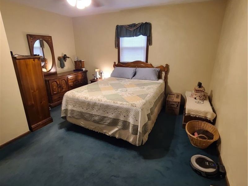 171 Pyle Place , Adena, OH 43901 Photo 14