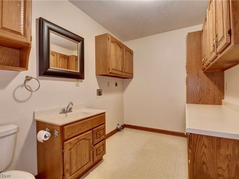 207 Sarah Circle NE, Navarre, OH 44662 Photo 18