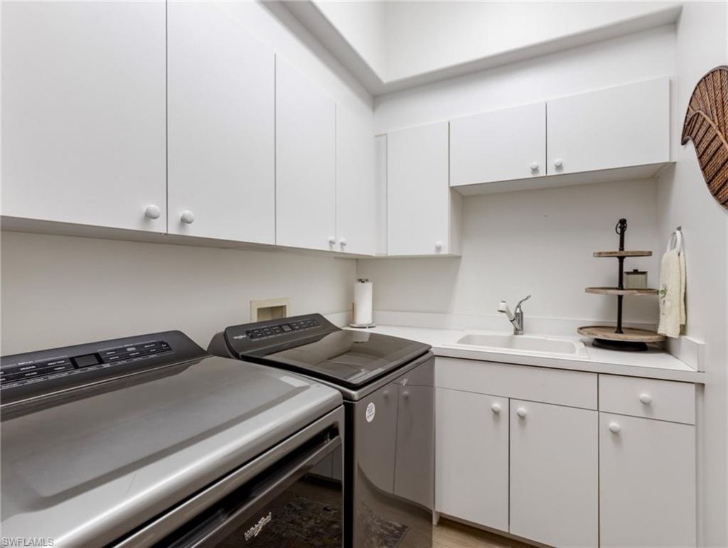 11233 Bienvenida Ct, Unit 201, Fort Myers, FL 33908 Photo