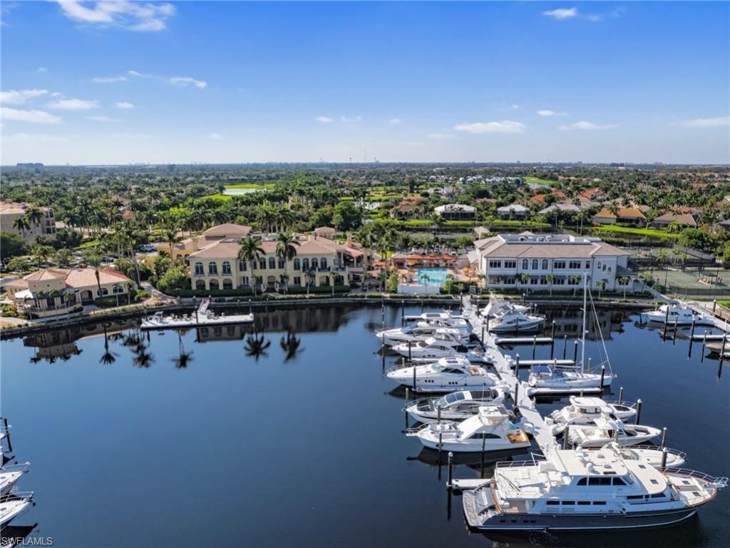 11233 Bienvenida Ct, Unit 201, Fort Myers, FL 33908 Photo