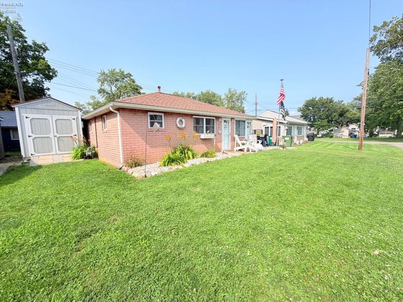 5821 E Peach Street, Port Clinton, OH 43452 Photo 23