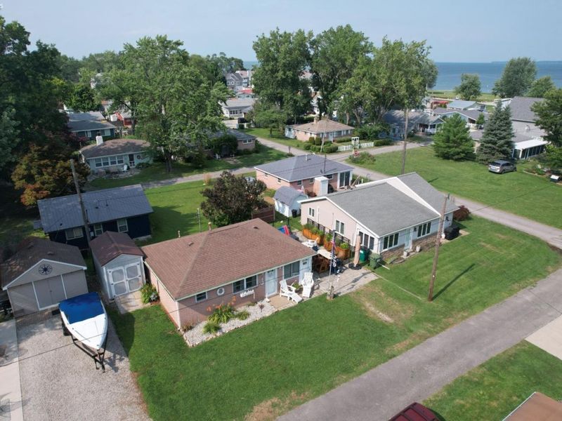 5821 E Peach Street, Port Clinton, OH 43452 Photo 7