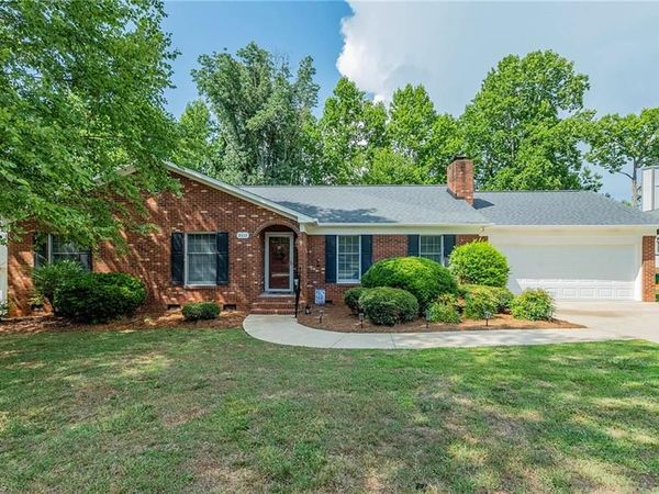 2511 Northfork Terrace , High Point, NC 27265