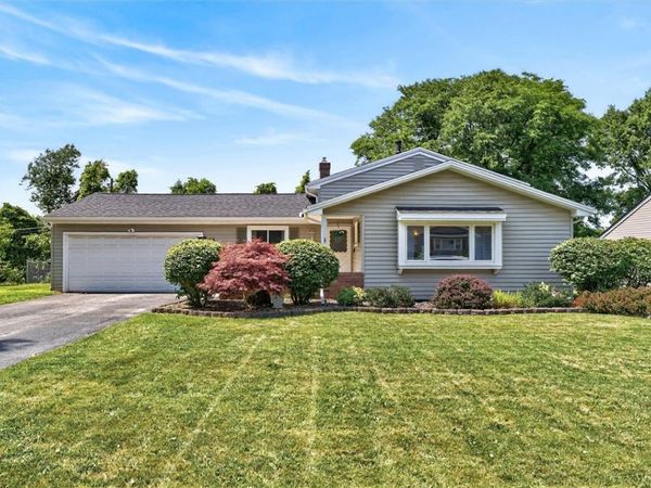 63 Mariposa Drive, Rochester, NY 14624