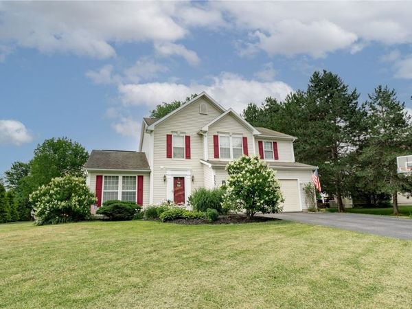 3733 Deer Meadow, Macedon, NY 14502