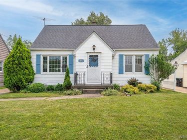 76 Canterbury Lane, Buffalo, NY 14217