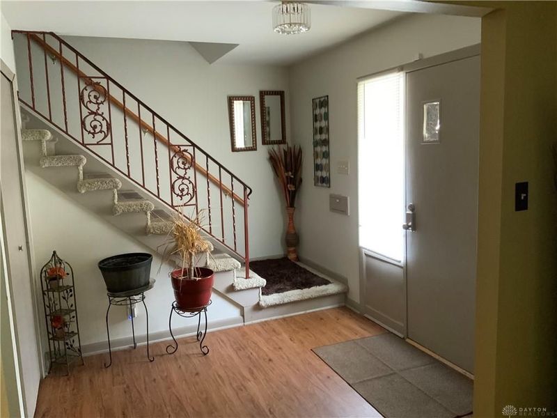 4905 Thorain Court, Dayton, OH 45416 Photo 2
