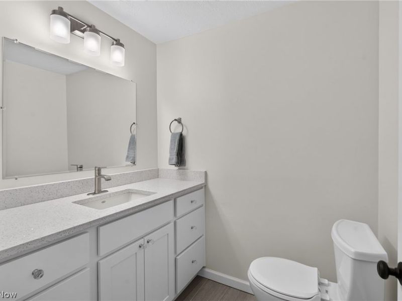 14390 N Cheshire Street, Burton, OH 44021 Photo 17