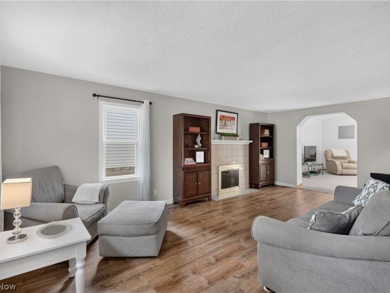 14390 N Cheshire Street, Burton, OH 44021 Photo 3