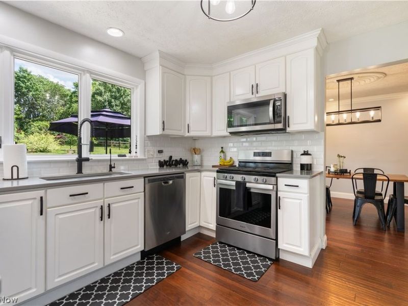 7328 Lake O Springs Avenue NW, North Canton, OH 44720 Photo 15