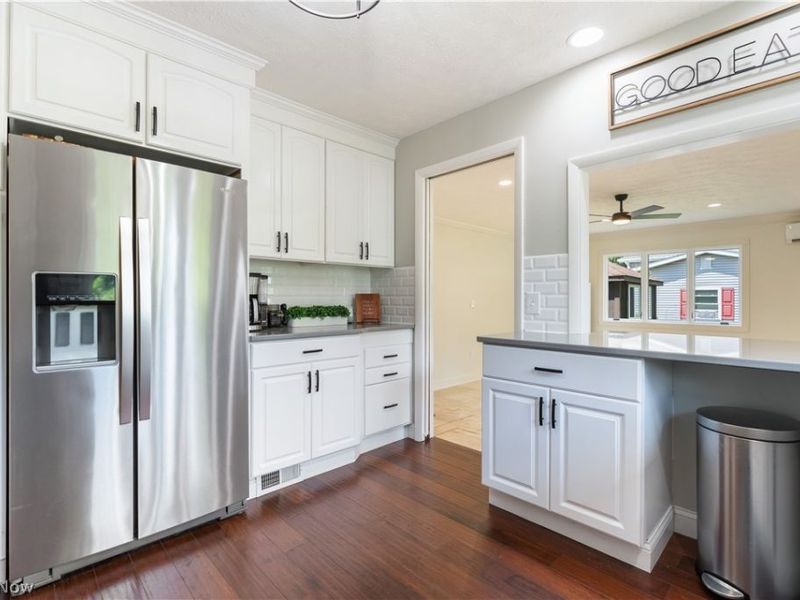 7328 Lake O Springs Avenue NW, North Canton, OH 44720 Photo 16