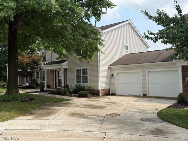 8531 Ravenswood Lane , Macedonia, OH 44056