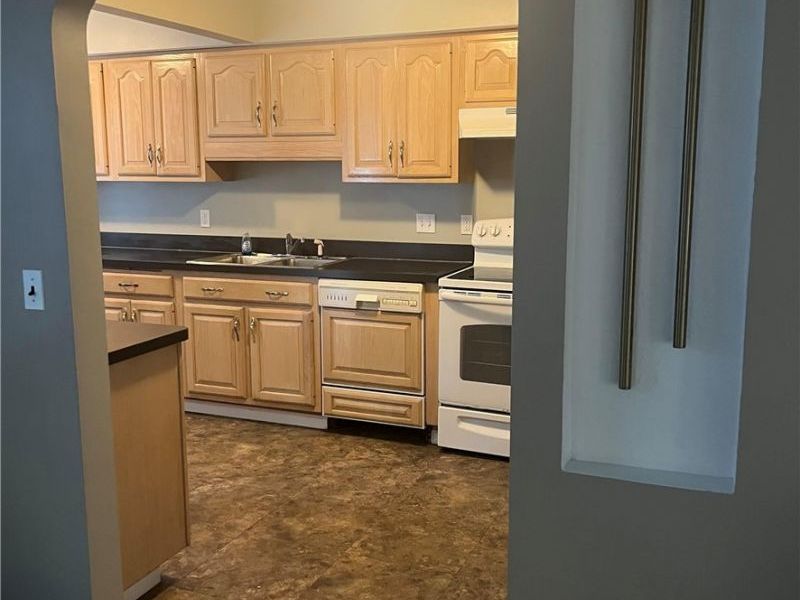 20850-20854 Lake Shore Boulevard, Euclid, OH 44123 Photo 5