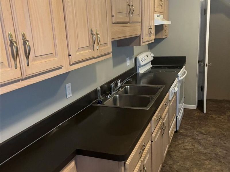 20850-20854 Lake Shore Boulevard, Euclid, OH 44123 Photo 6