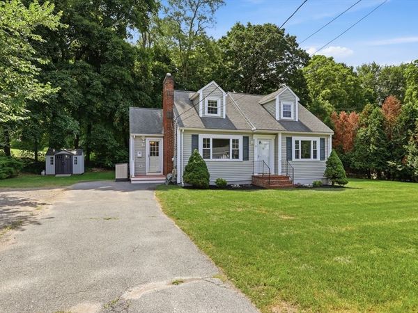 82 Central St., Andover, MA 01845
