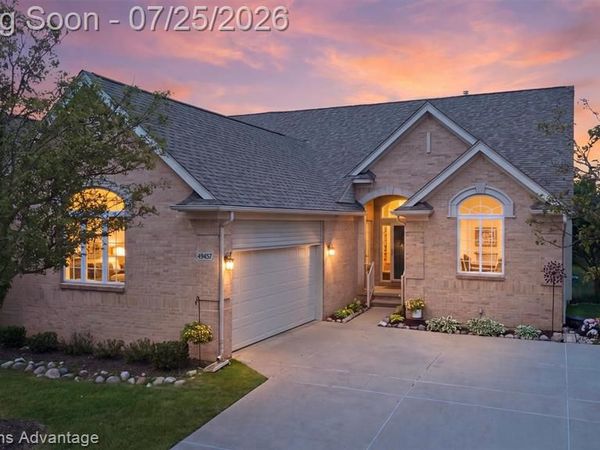 49457 N Glacier, Northville Twp, MI 48168