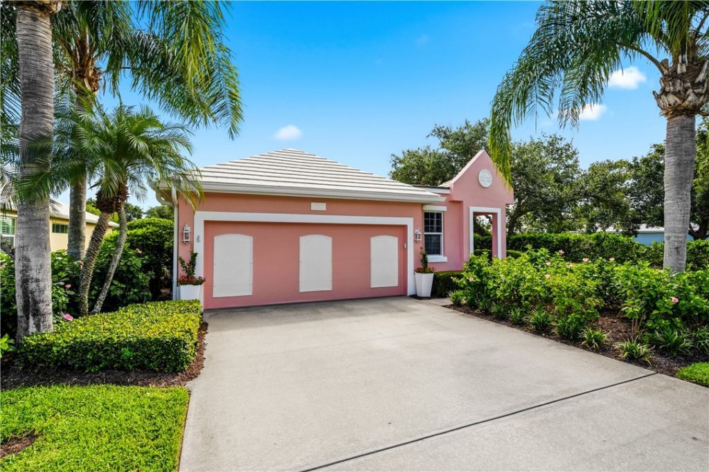 1310 Saint Catherines Circle, Vero Beach, FL 32967 Photo