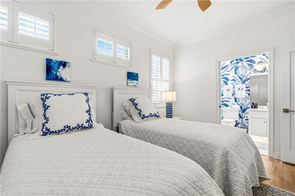 1310 Saint Catherines Circle, Vero Beach, FL 32967 Photo