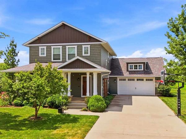 1105 Wildcat Ln, Iowa City, IA 52246