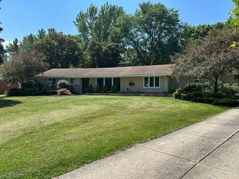 10500 Laurel Lane, Brecksville, OH 44141 Photo 3