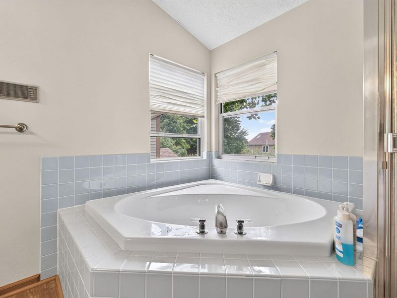 4217 Eagle Head Drive, Columbus, OH 43230 Photo 32