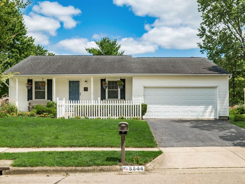 8844 Atherton Road, Powell, OH 43065 Photo 2