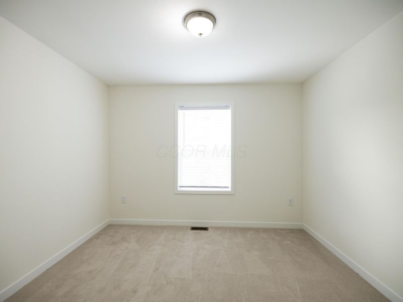 160 E Channel Street , Newark, OH 43055 Photo 28