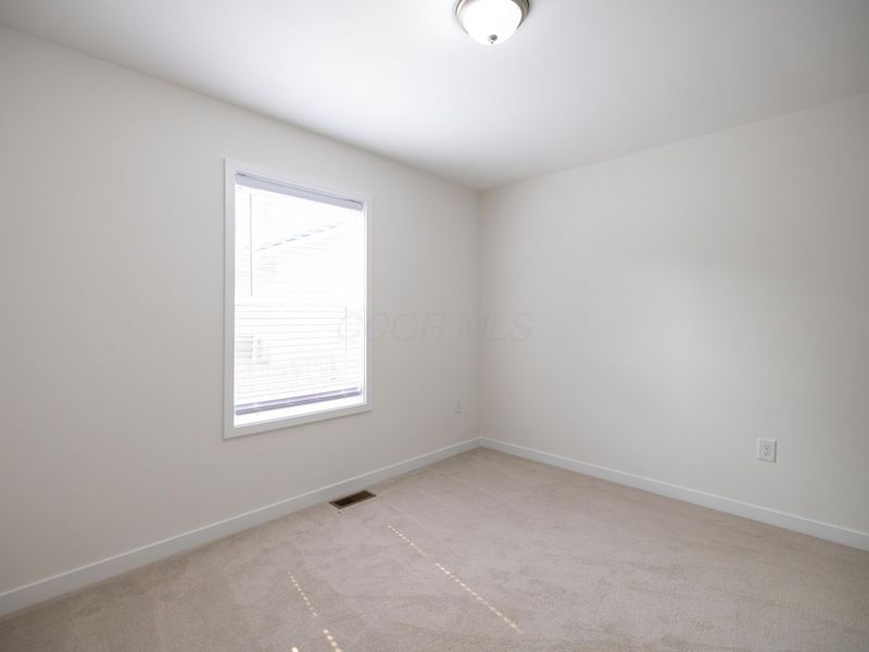 160 E Channel Street , Newark, OH 43055 Photo 30