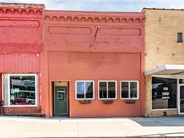 109 S Main Street, Windsor, MO 65360