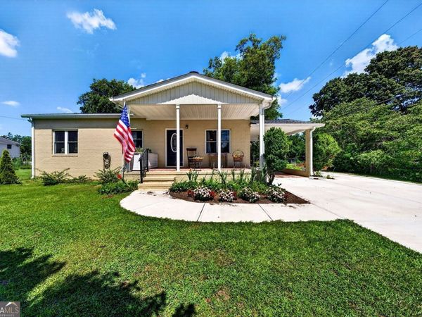 305 Jefferson Street, Statham, GA 30666