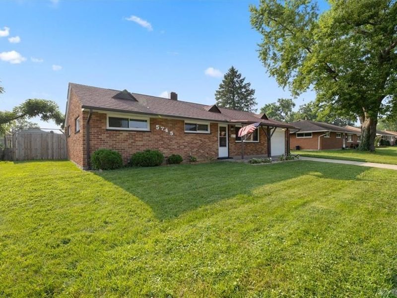 5745 Harshmanville Road, Huber Heights, OH 45424 Photo 4