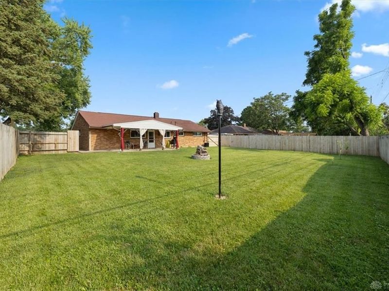 5745 Harshmanville Road, Huber Heights, OH 45424 Photo 44