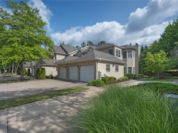 491 Eagle Trace, Unit 491, Mayfield Heights, OH 44124