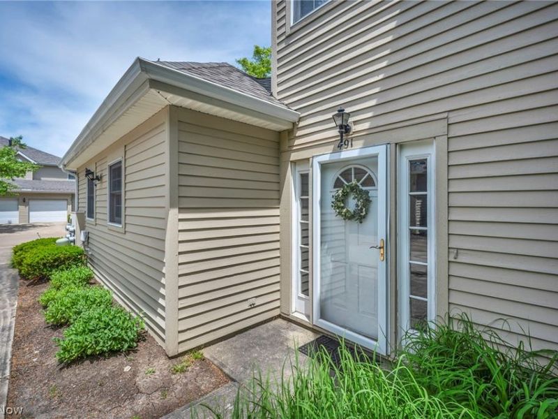 491 Eagle Trace, Unit 491, Mayfield Heights, OH 44124 Photo 3