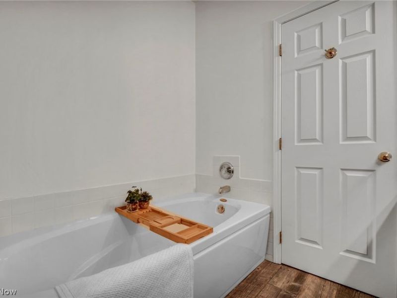 491 Eagle Trace, Unit 491, Mayfield Heights, OH 44124 Photo 32