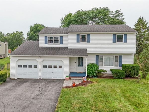 5354 Vineyard Drive , Clay, NY 13041