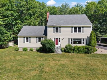 924 River Road, Weare, NH 03281