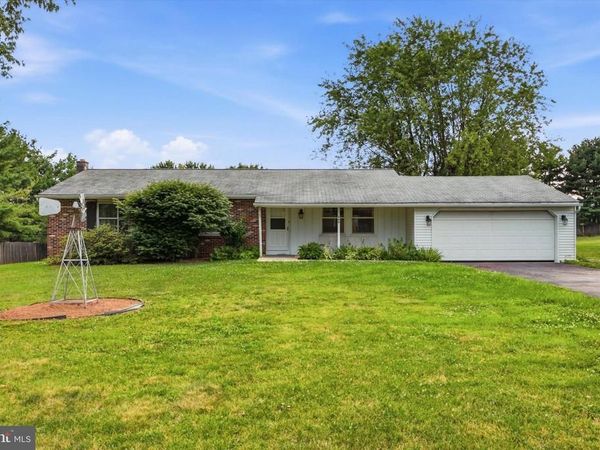 360 OAK DRIVE , HARLEYSVILLE, PA 19438