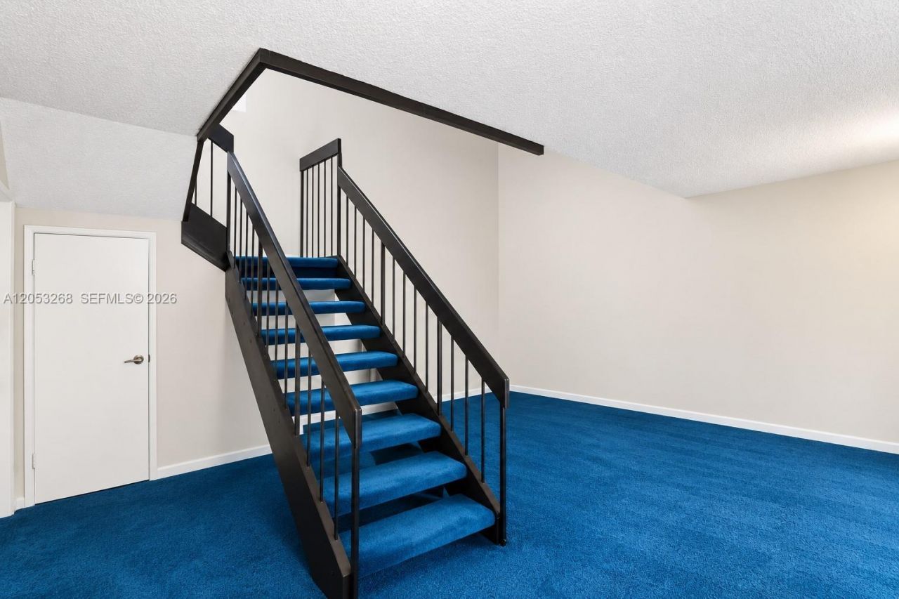 10339 NW 9th St Cir, Unit 2-2, Miami, FL 33172 Photo