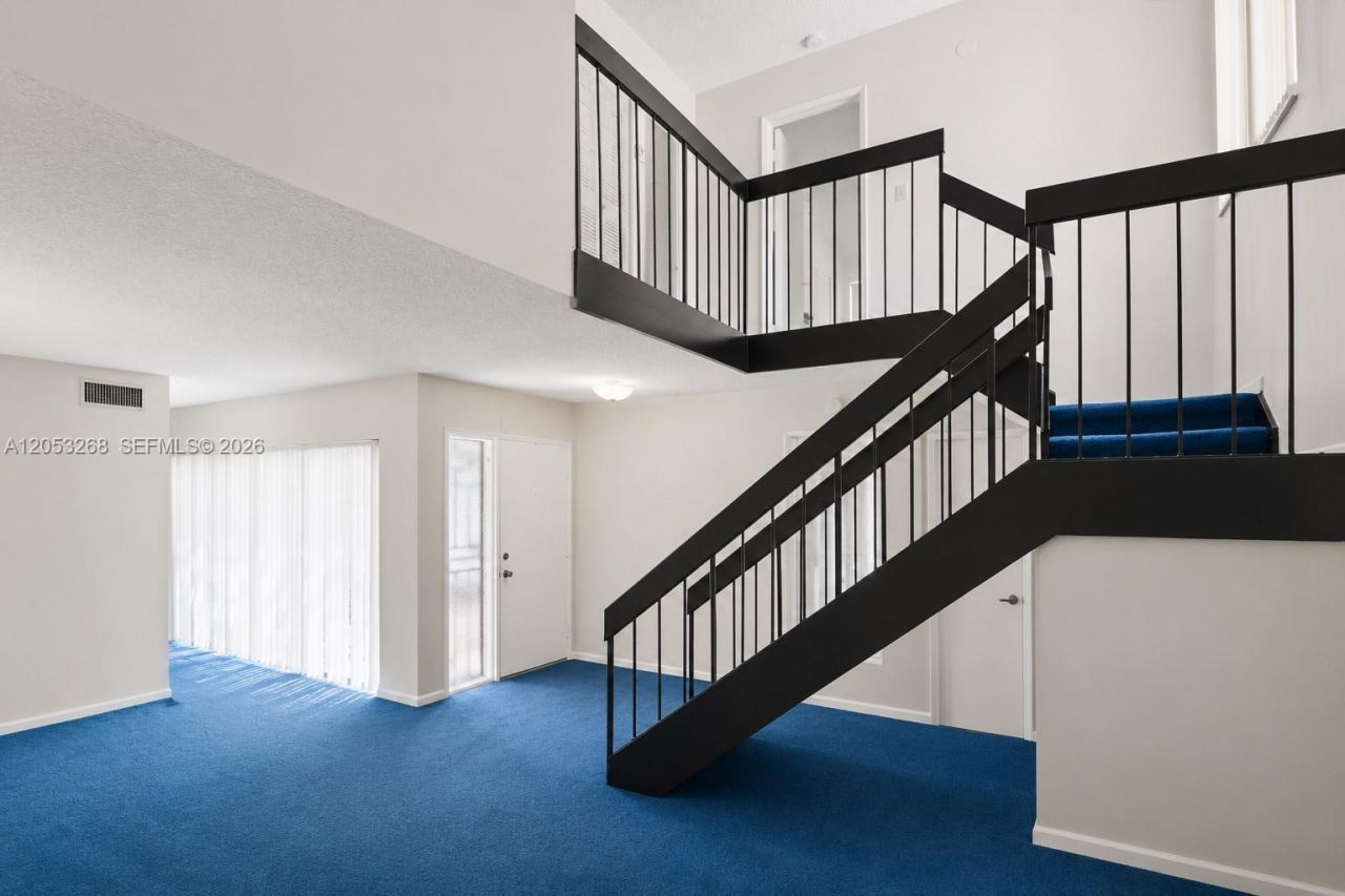 10339 NW 9th St Cir, Unit 2-2, Miami, FL 33172 Photo