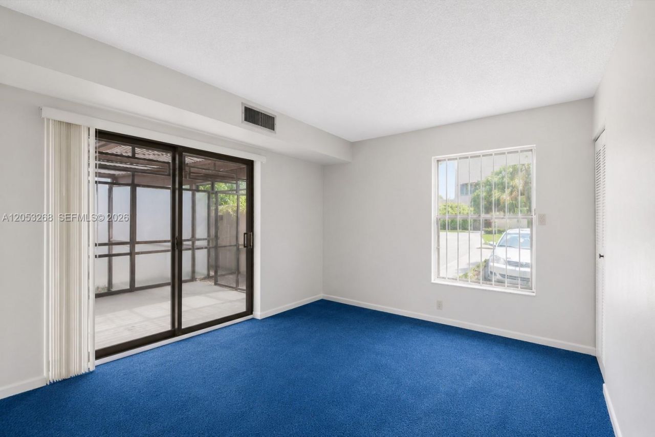 10339 NW 9th St Cir, Unit 2-2, Miami, FL 33172 Photo