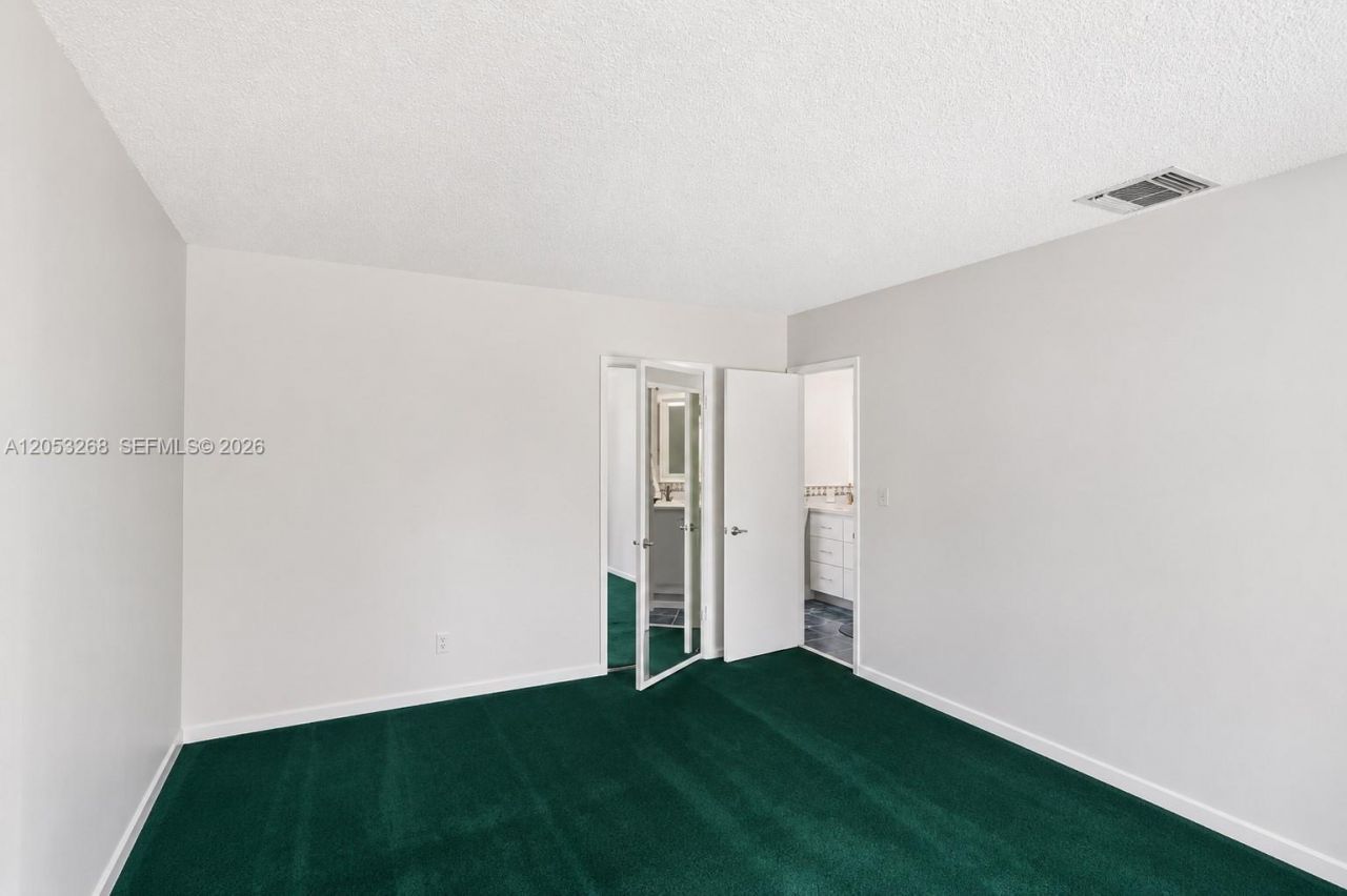 10339 NW 9th St Cir, Unit 2-2, Miami, FL 33172 Photo