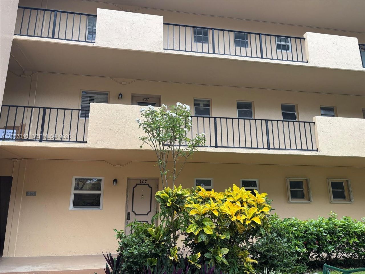 100 Ashbury Rd, Unit 107, Hollywood, FL 33024 Photo