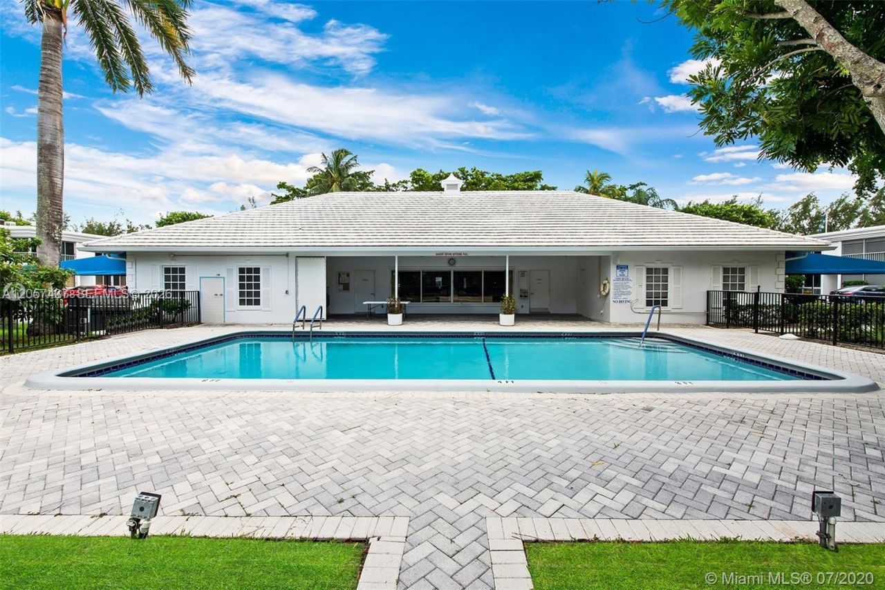 6339 Bay Club Dr, Unit 2, Fort Lauderdale, FL 33308 Photo