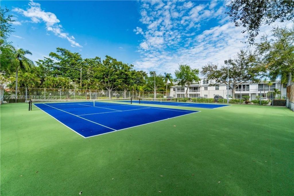 6339 Bay Club Dr, Unit 2, Fort Lauderdale, FL 33308 Photo