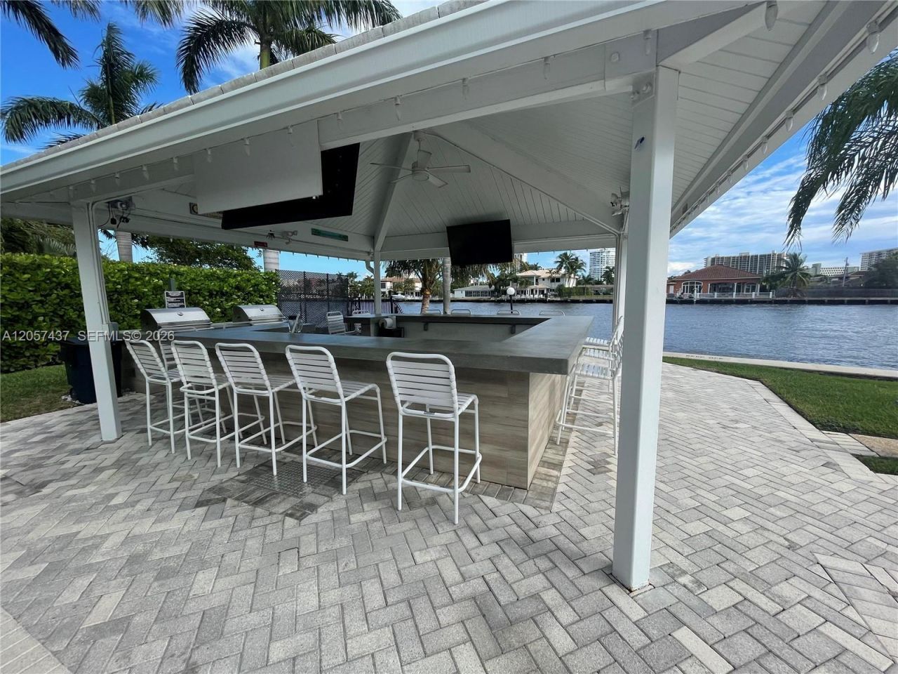6339 Bay Club Dr, Unit 2, Fort Lauderdale, FL 33308 Photo