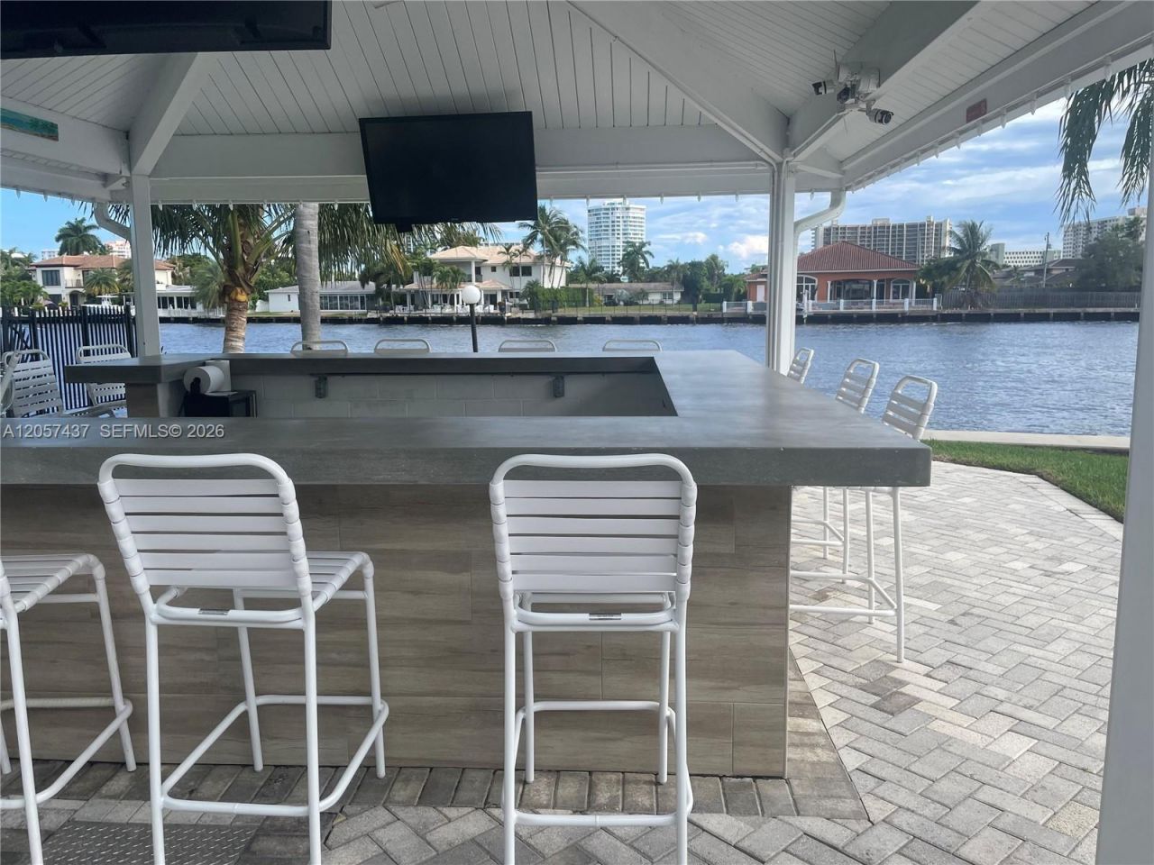 6339 Bay Club Dr, Unit 2, Fort Lauderdale, FL 33308 Photo